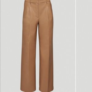 NWOT Aritzia Wilfred Effortless